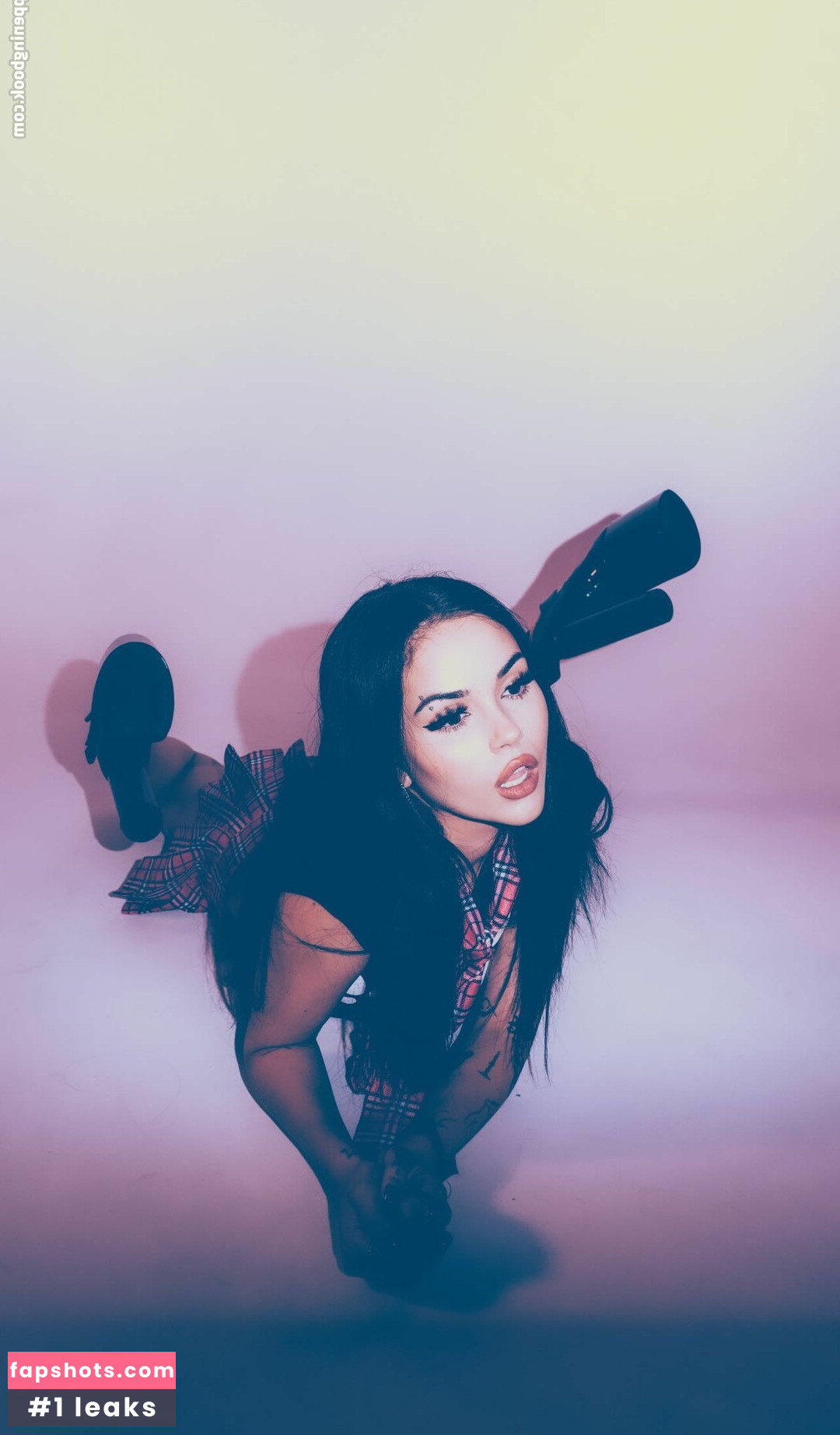 Maggie Lindemann gallery photo #34