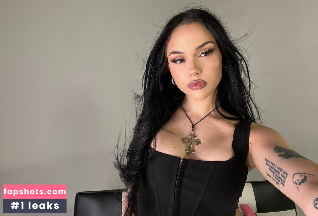 Maggie Lindemann gallery photo #65