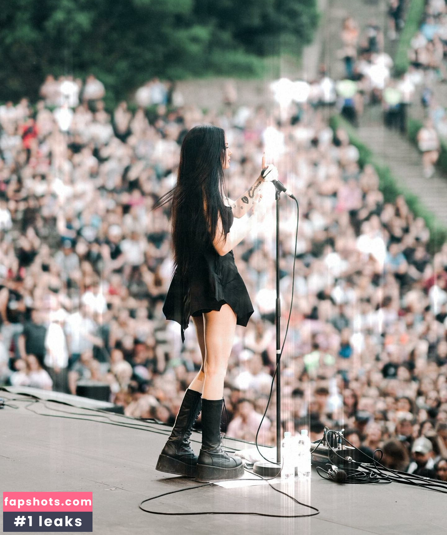 Maggie Lindemann gallery photo #76