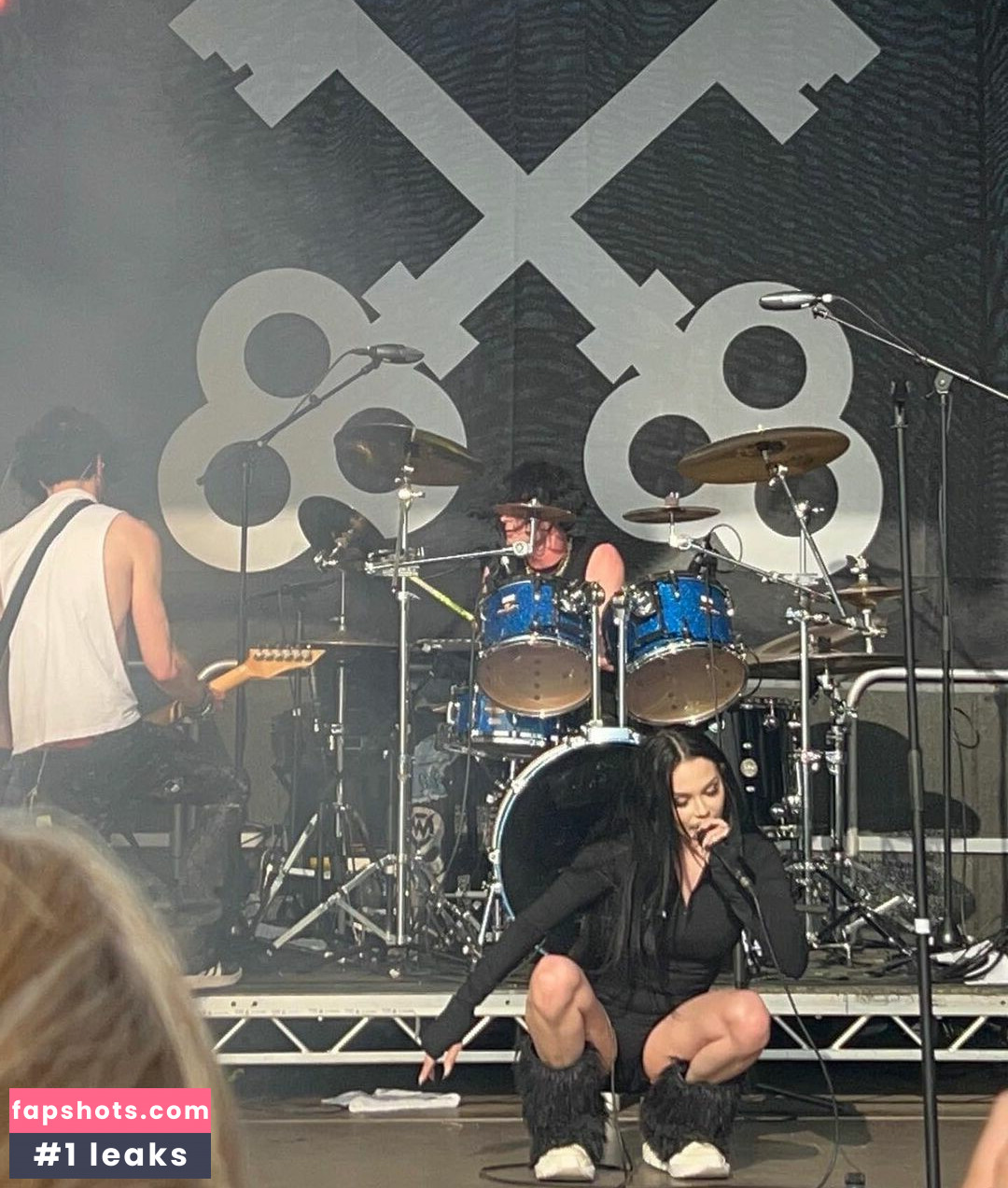 Maggie Lindemann gallery photo #82