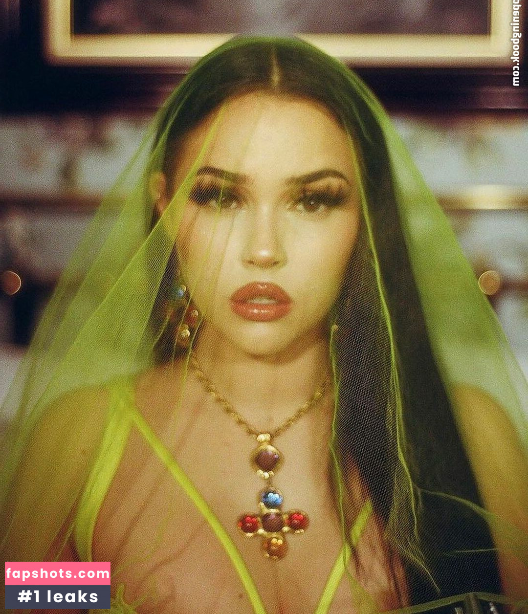 Maggie Lindemann gallery photo #91