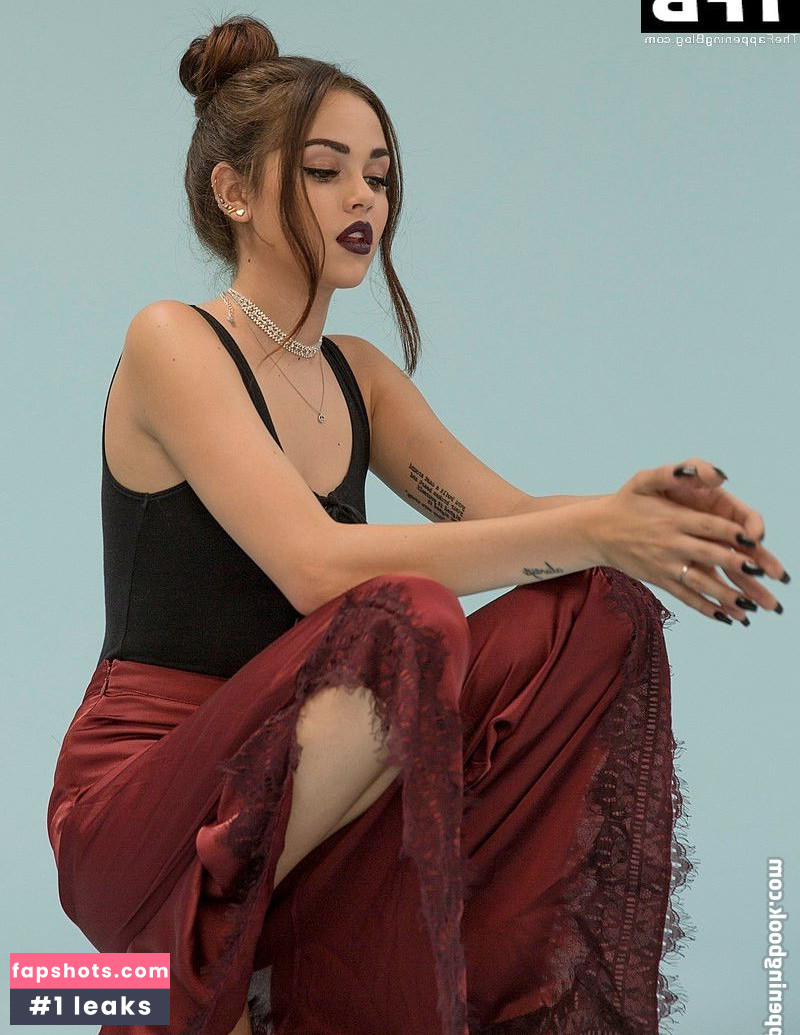 Maggie Lindemann gallery photo #96