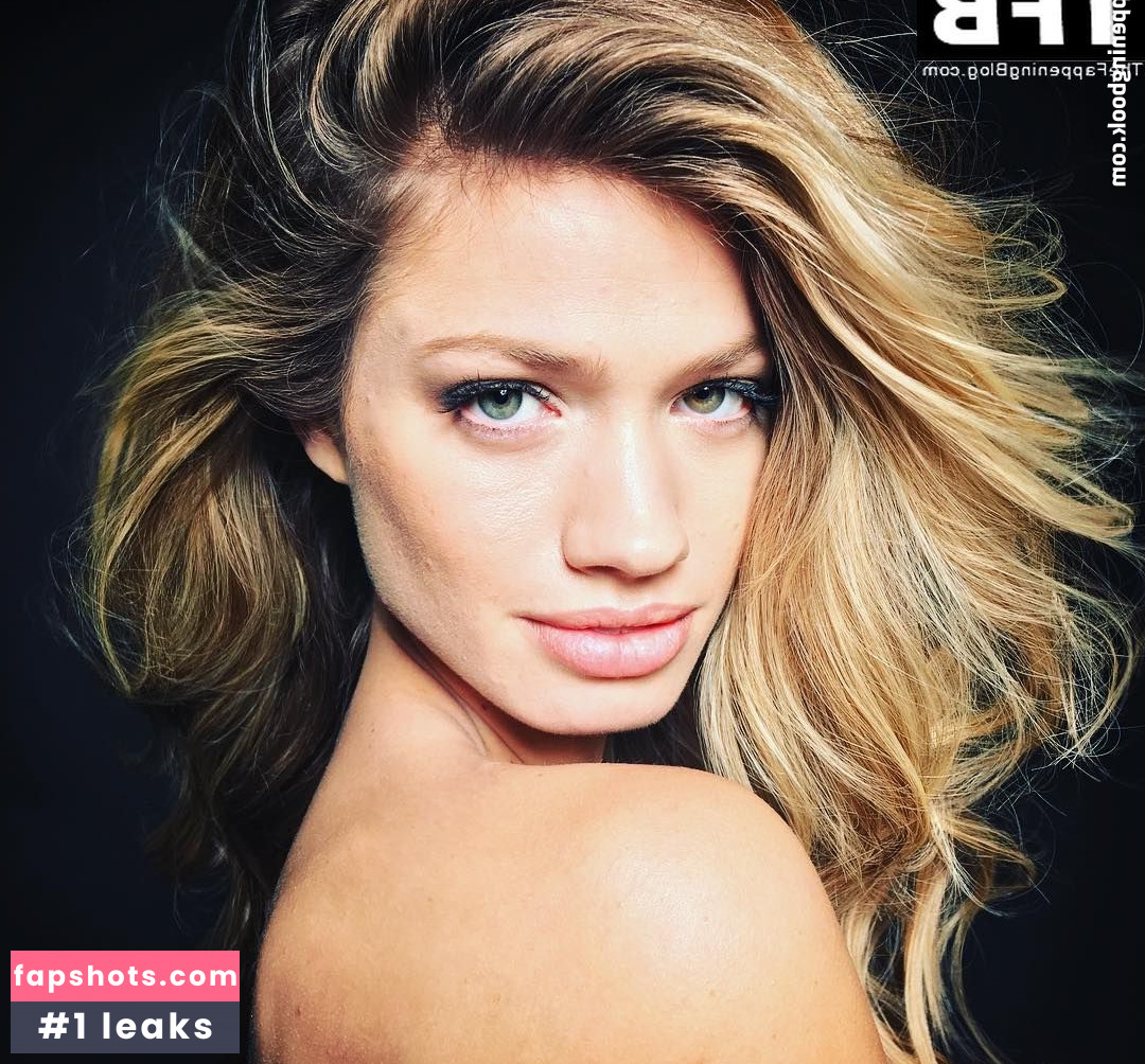 Maggie Rawlins gallery photo #186