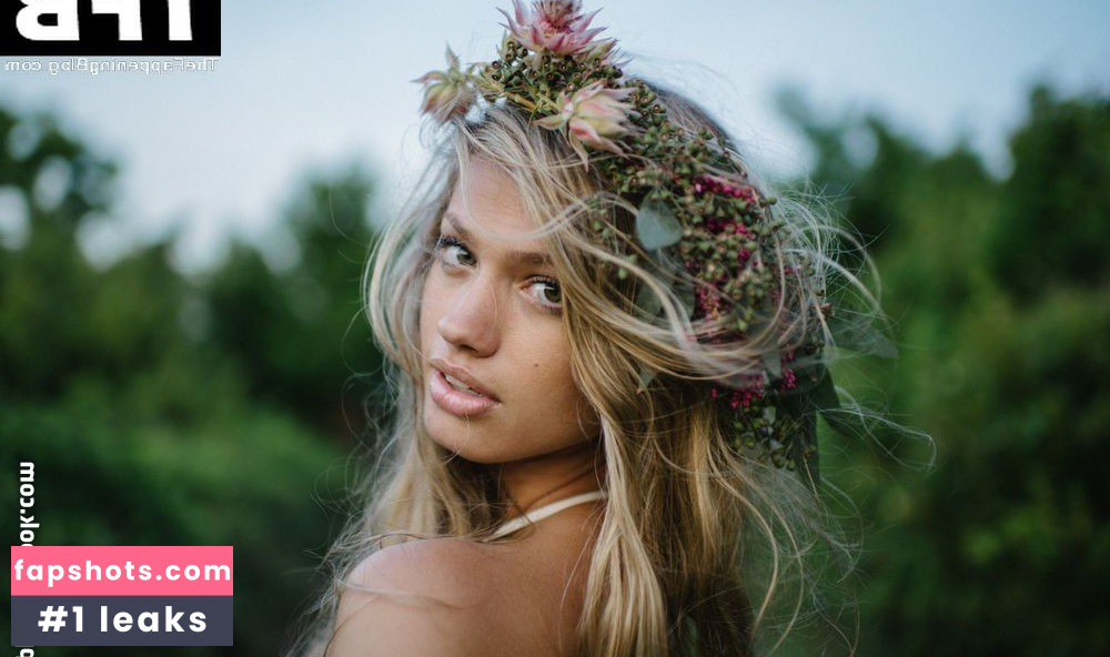 Maggie Rawlins gallery photo #81