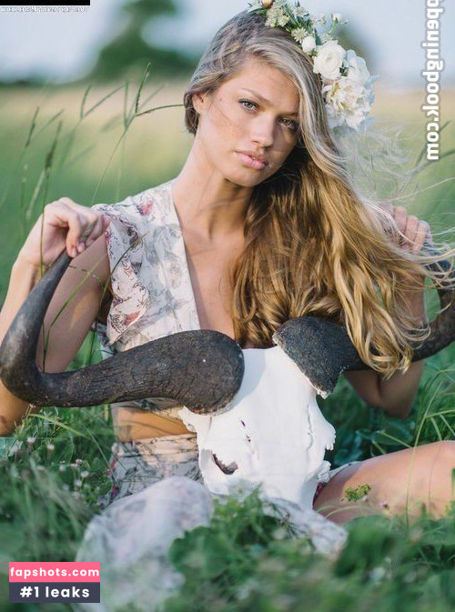 Maggie Rawlins gallery photo #84