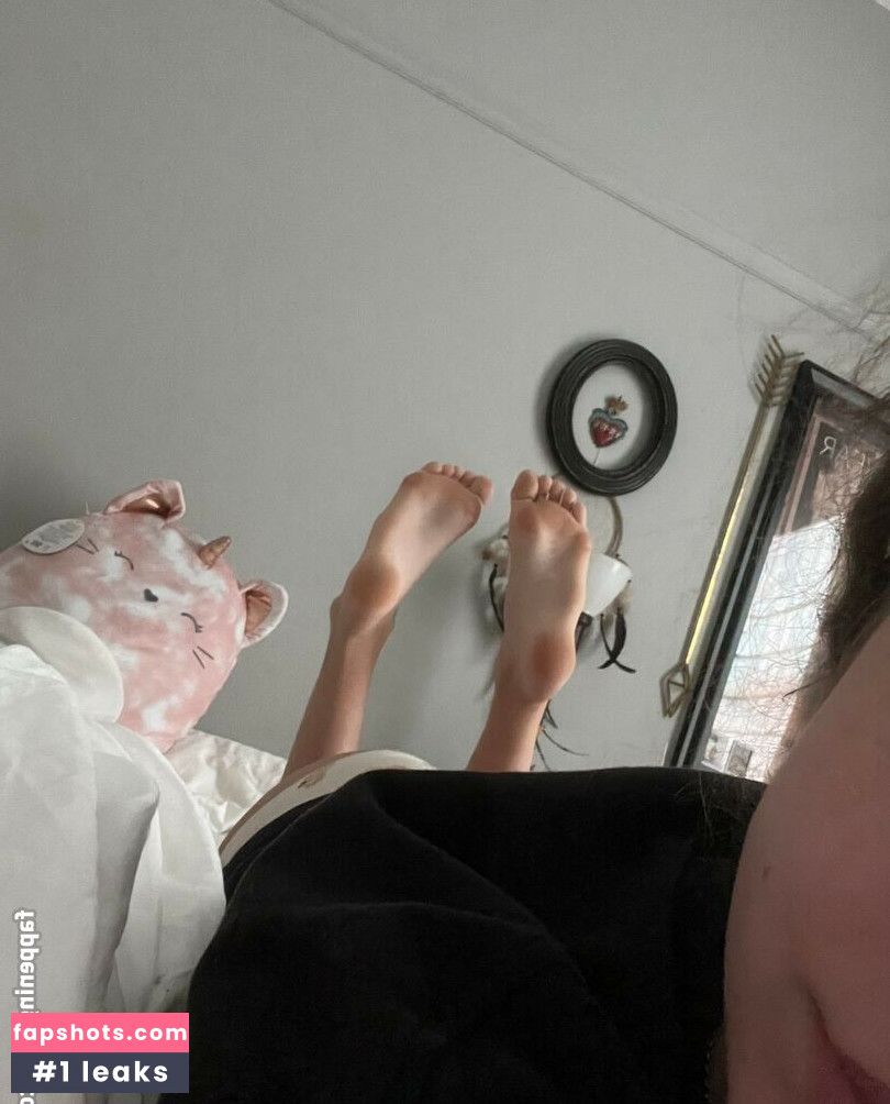 Maggie Sambrook gallery photo #3