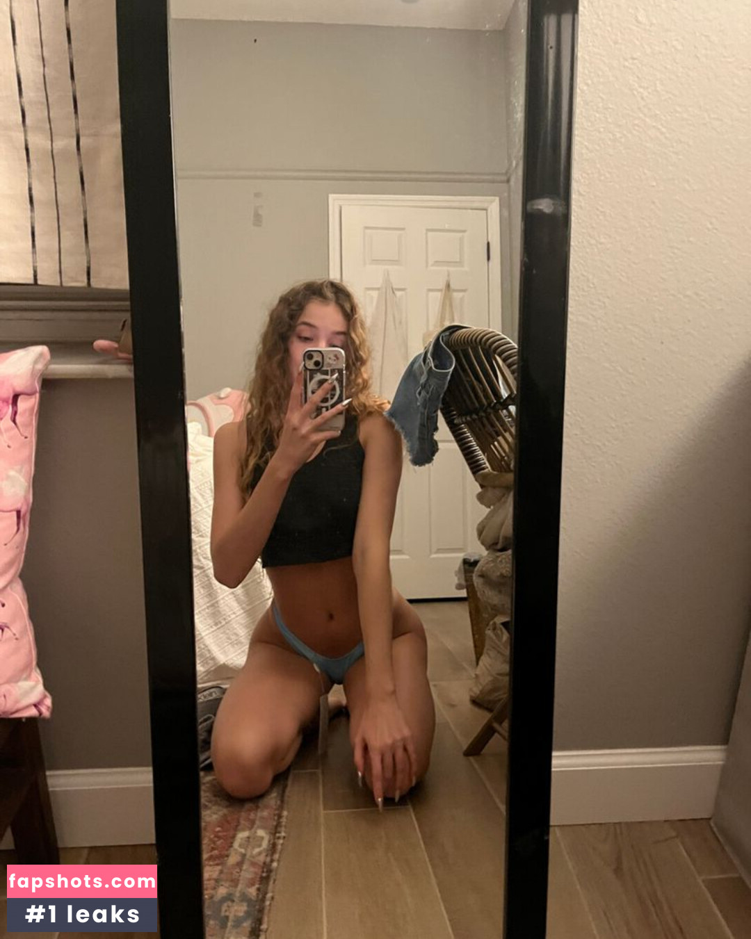 Maggie Sambrook gallery photo #5