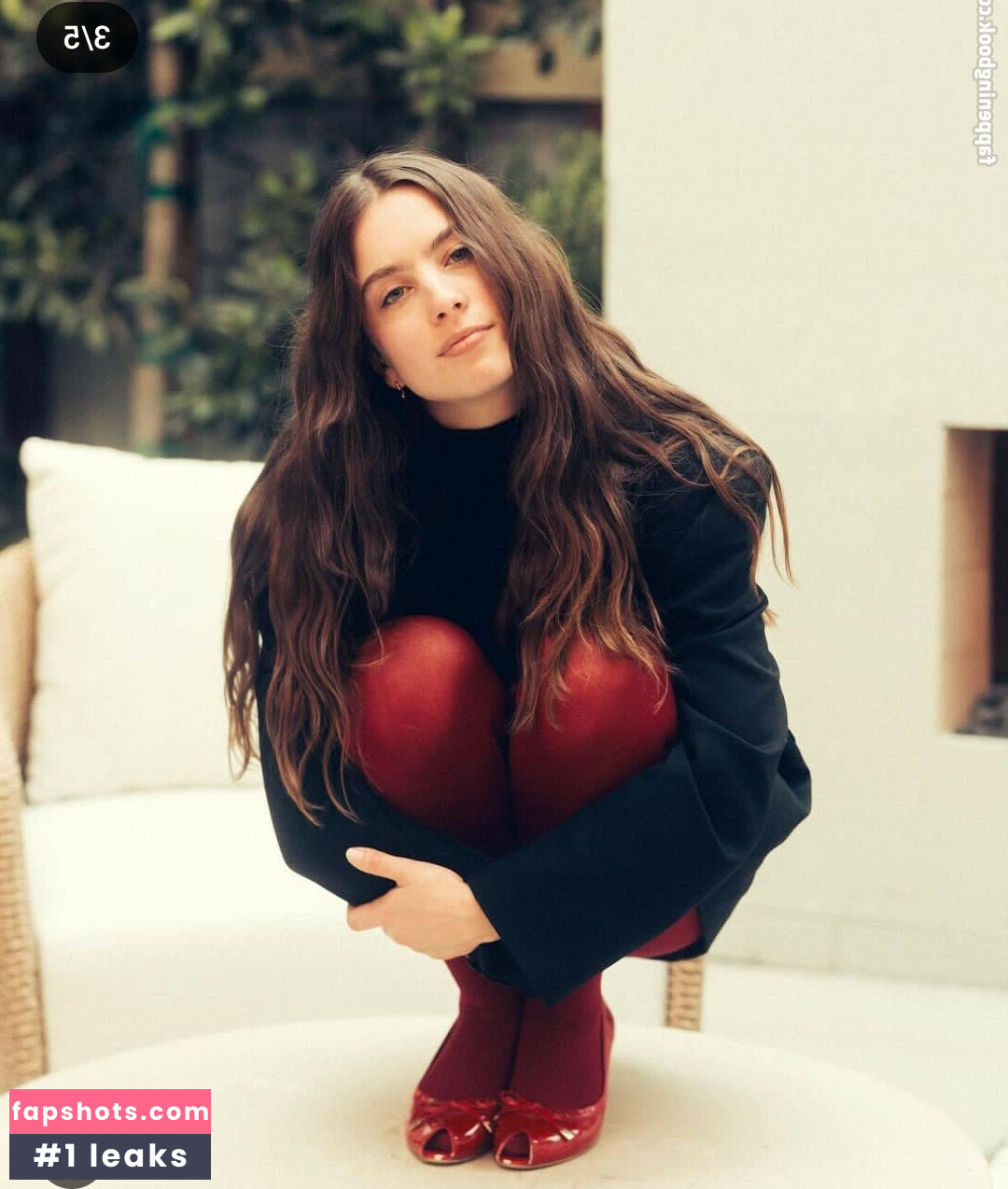 Maggie Thurmon nude babe gallery