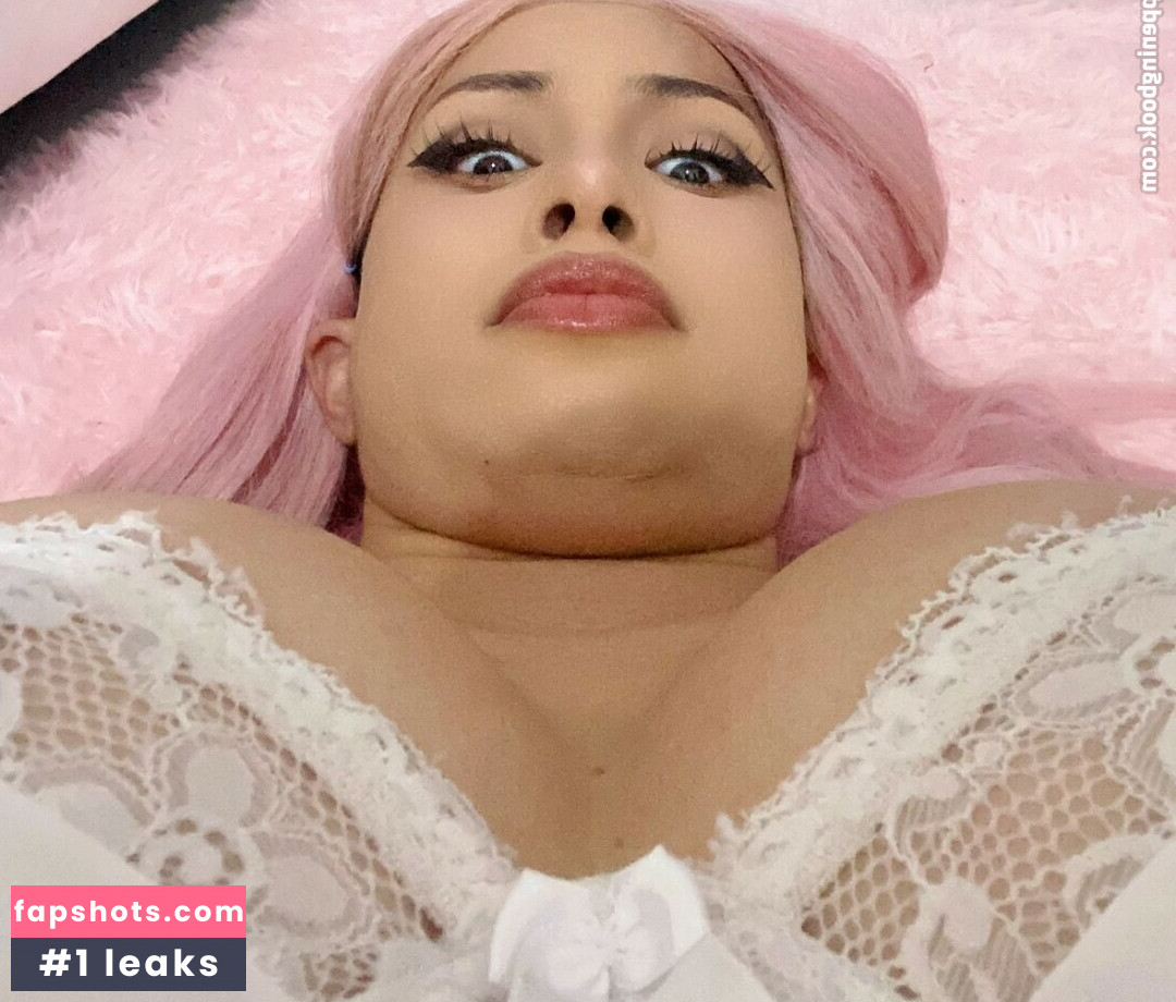 Magic Phyra gallery photo #103