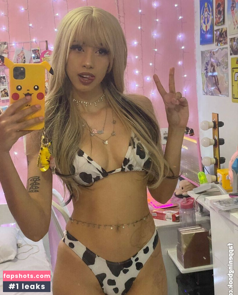 Magic Phyra gallery photo #134