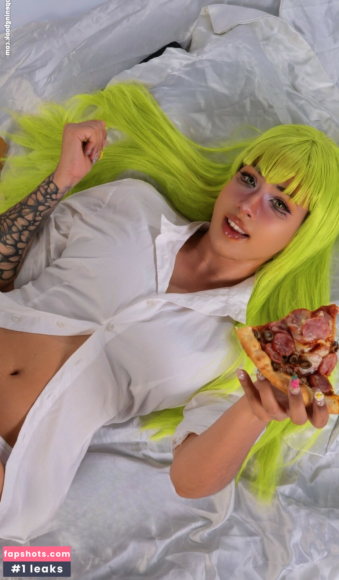 Magic Phyra gallery photo #20