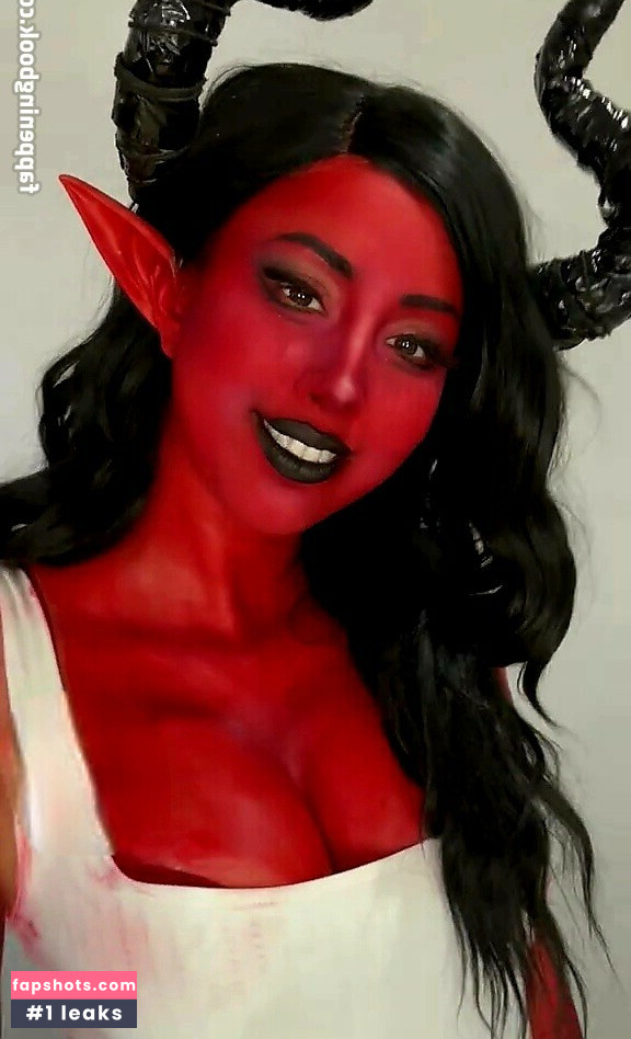 Magic Phyra gallery photo #3