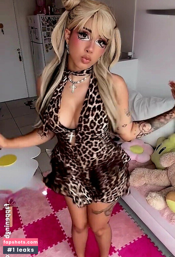 Magic Phyra gallery photo #27