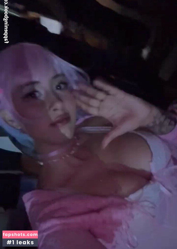 Magic Phyra gallery photo #34