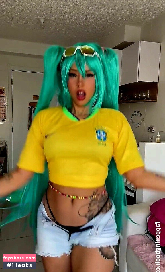 Magic Phyra gallery photo #70