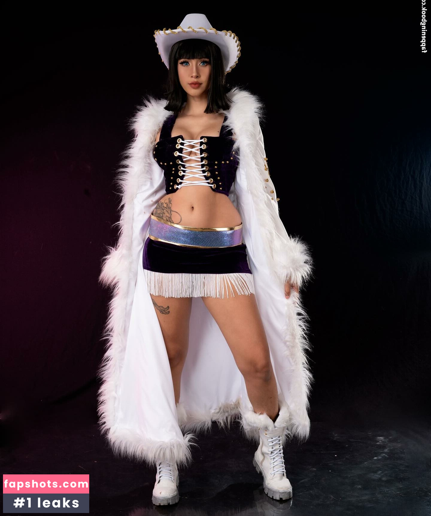 Magic Phyra gallery photo #92