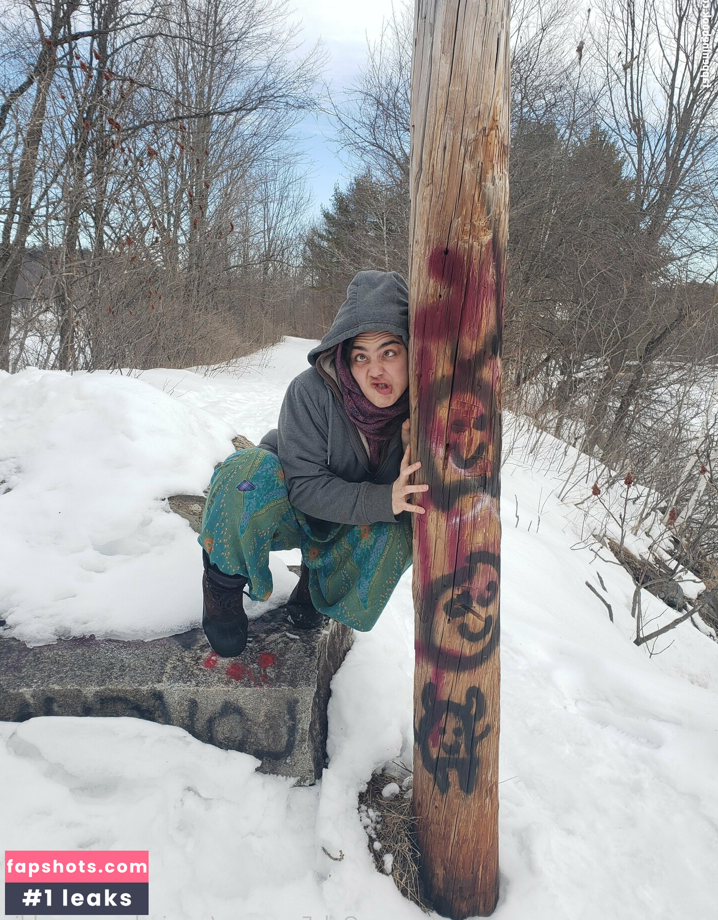 magicalswampgoblin gallery photo #2