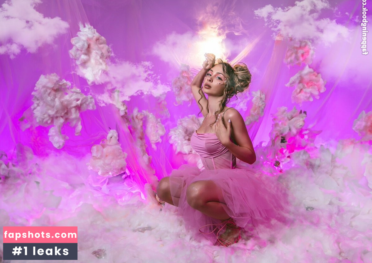 magicmagygirl Nude Leaks OnlyFans Photos #4 - LeakJerk