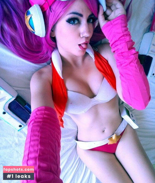 Magui Sunshine (La alquimista de acero) gallery photo #2150