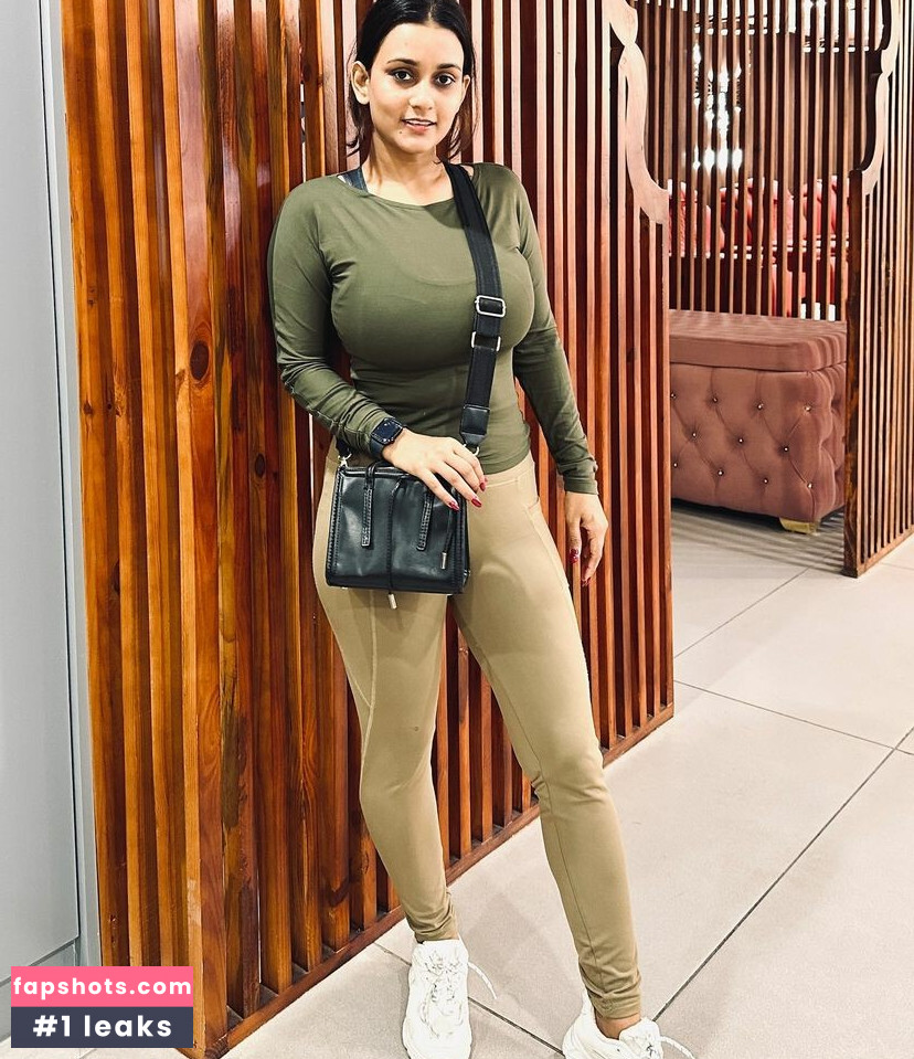 Mahi Mishra gallery photo #14