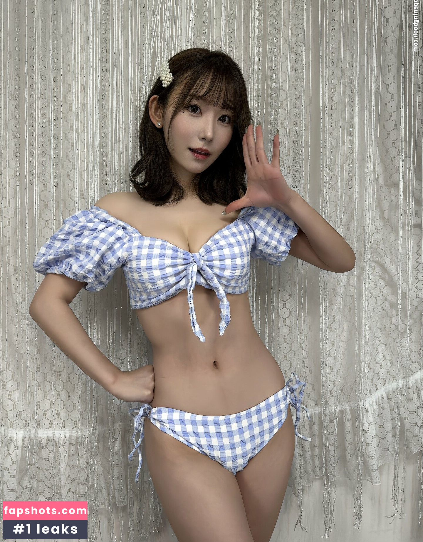 Mai Nanashima gallery photo #20