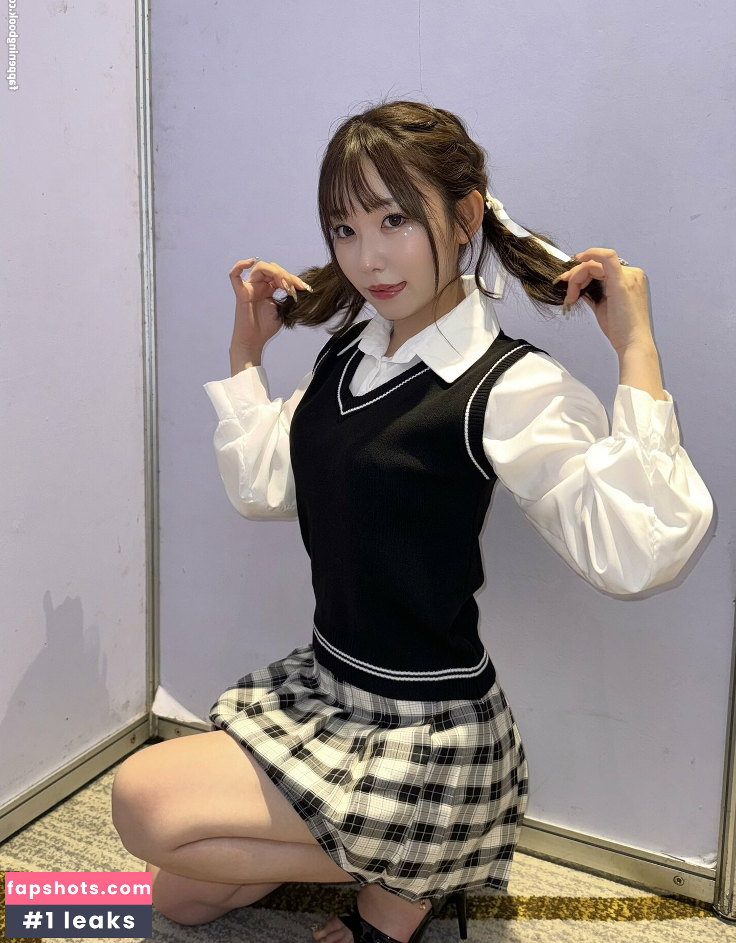 Mai Nanashima gallery photo #8