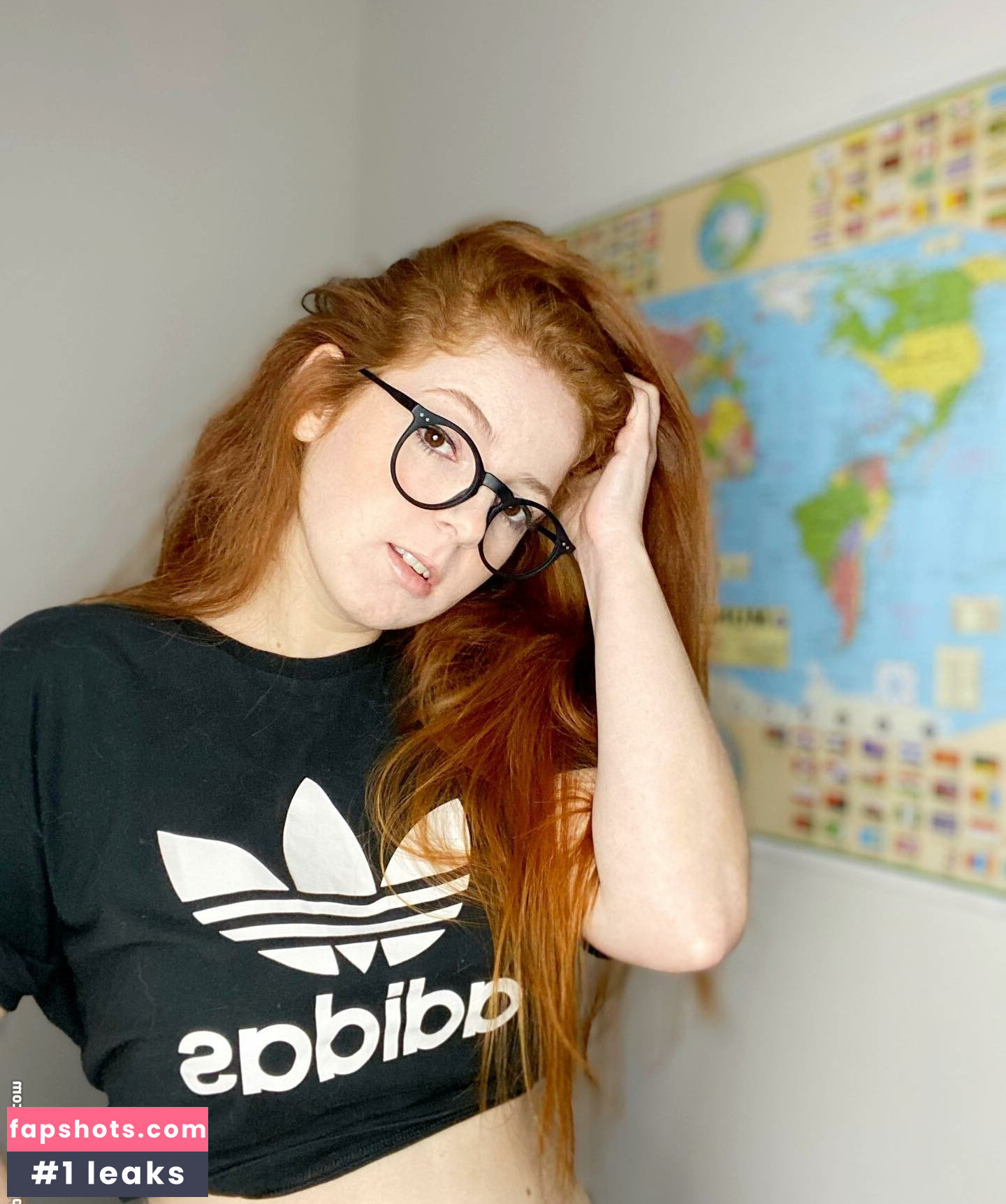 Mai Purper gallery photo #7