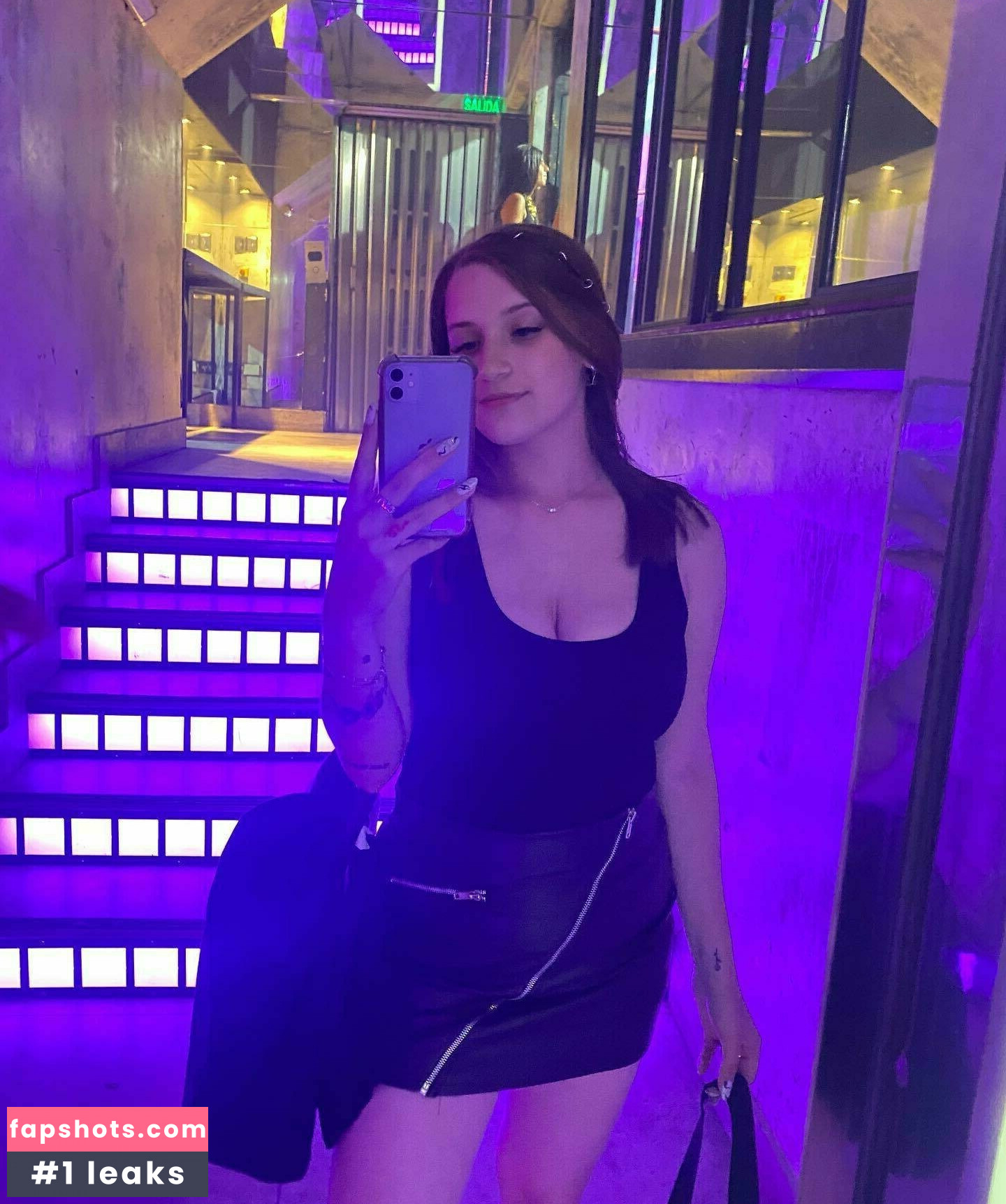 Mai Vallejos gallery photo #4