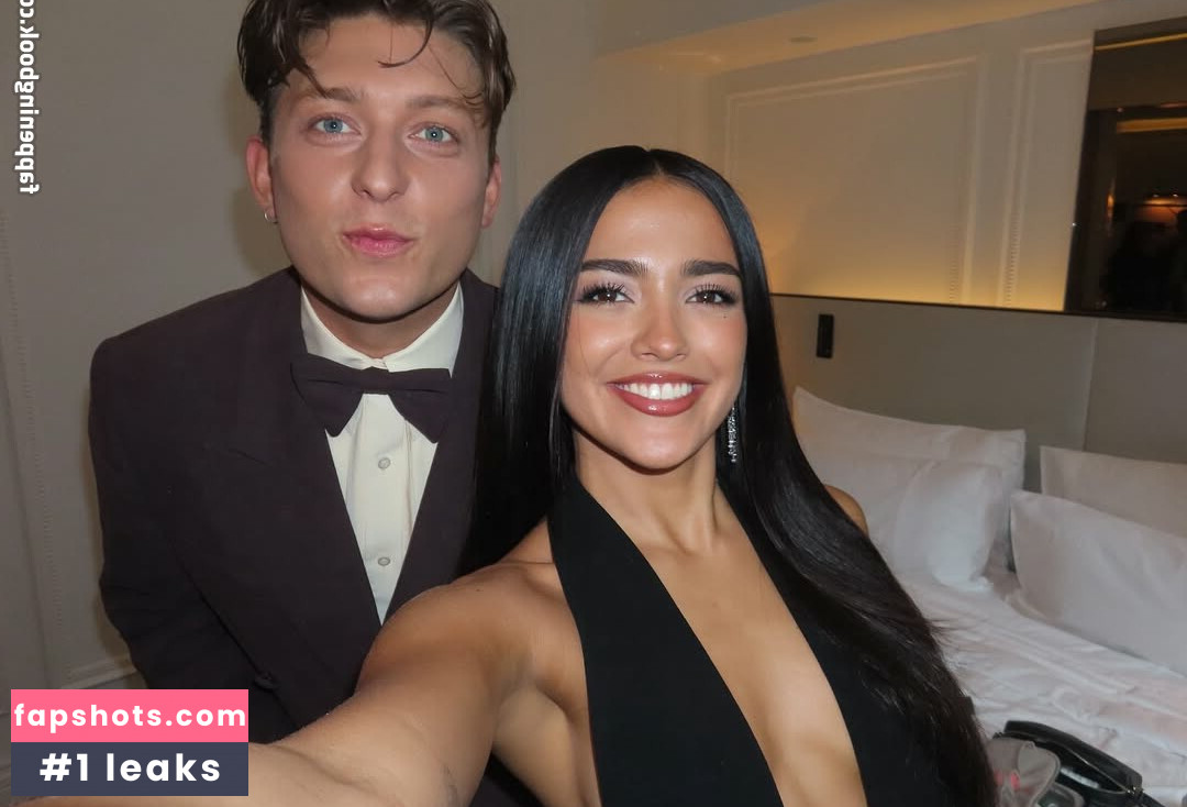 Maia Reficco Viqueira gallery photo #17