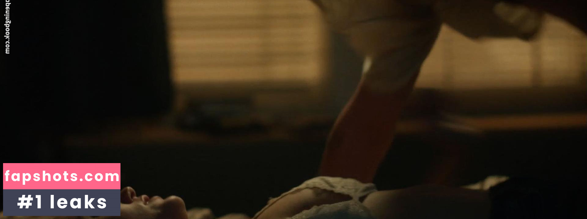 Maika Monroe gallery photo #158