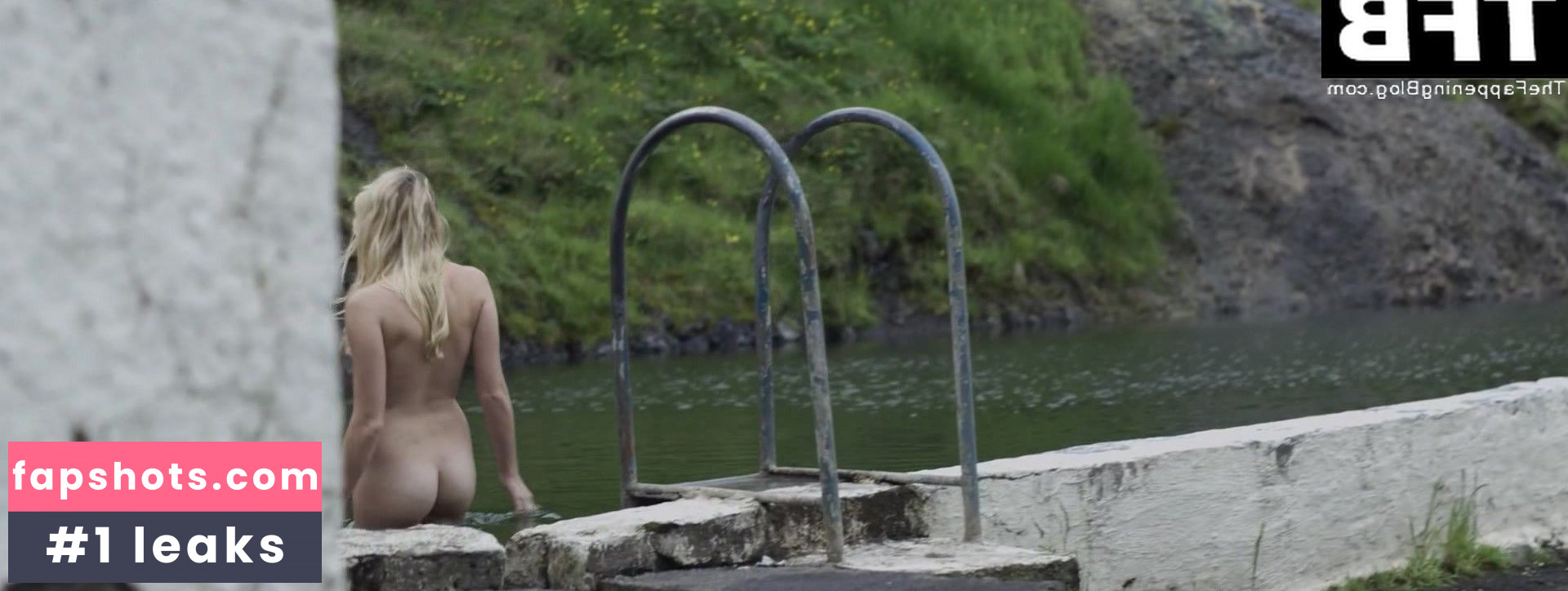 Maika Monroe gallery photo #74