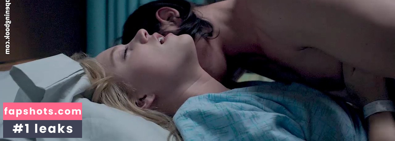 Maika Monroe gallery photo #87