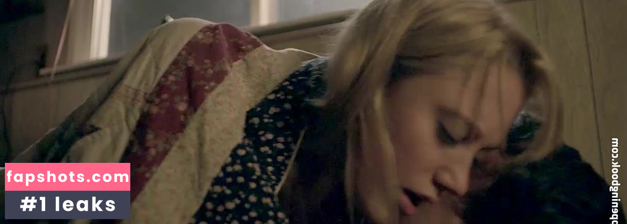 Maika Monroe gallery photo #95