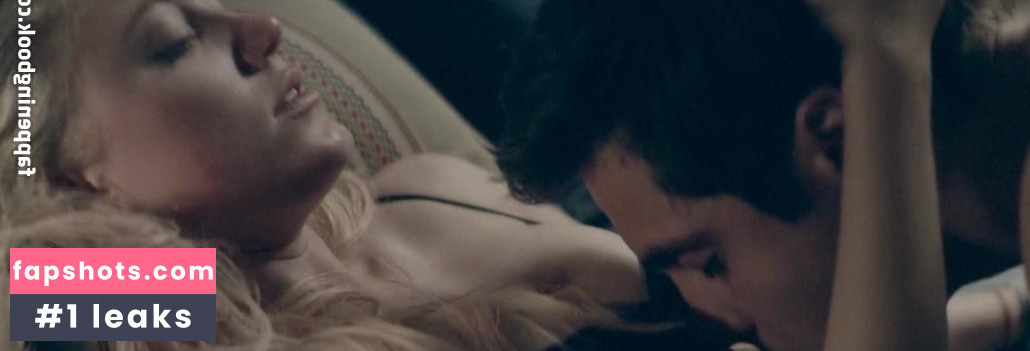 Maika Monroe gallery photo #99