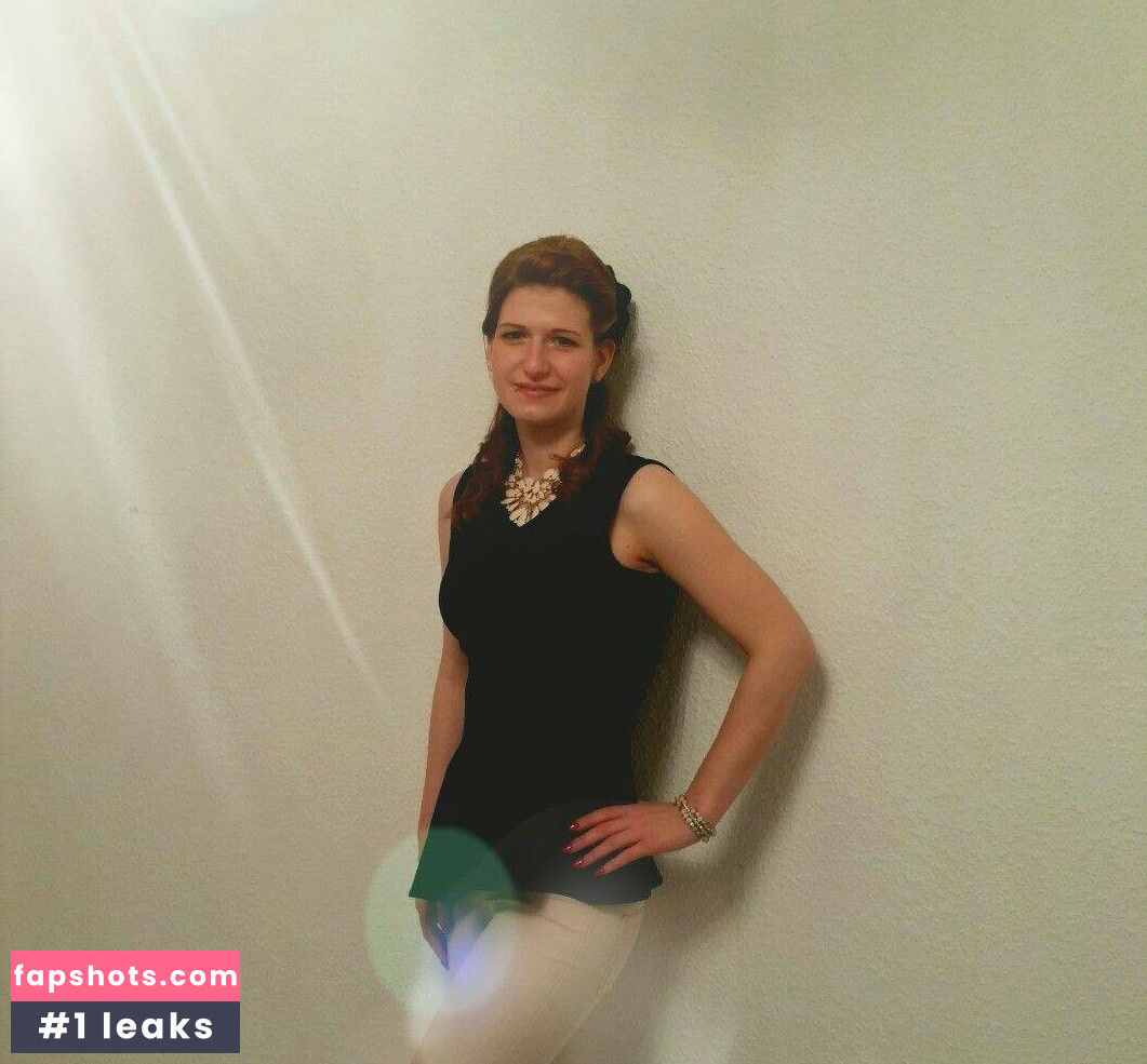 Mailin Scheja gallery photo #8