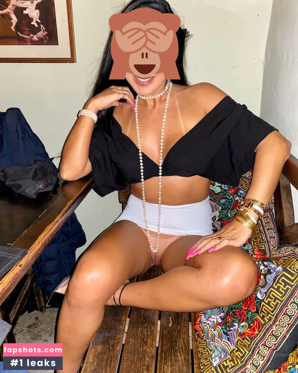 Maira Fraga gallery photo #33