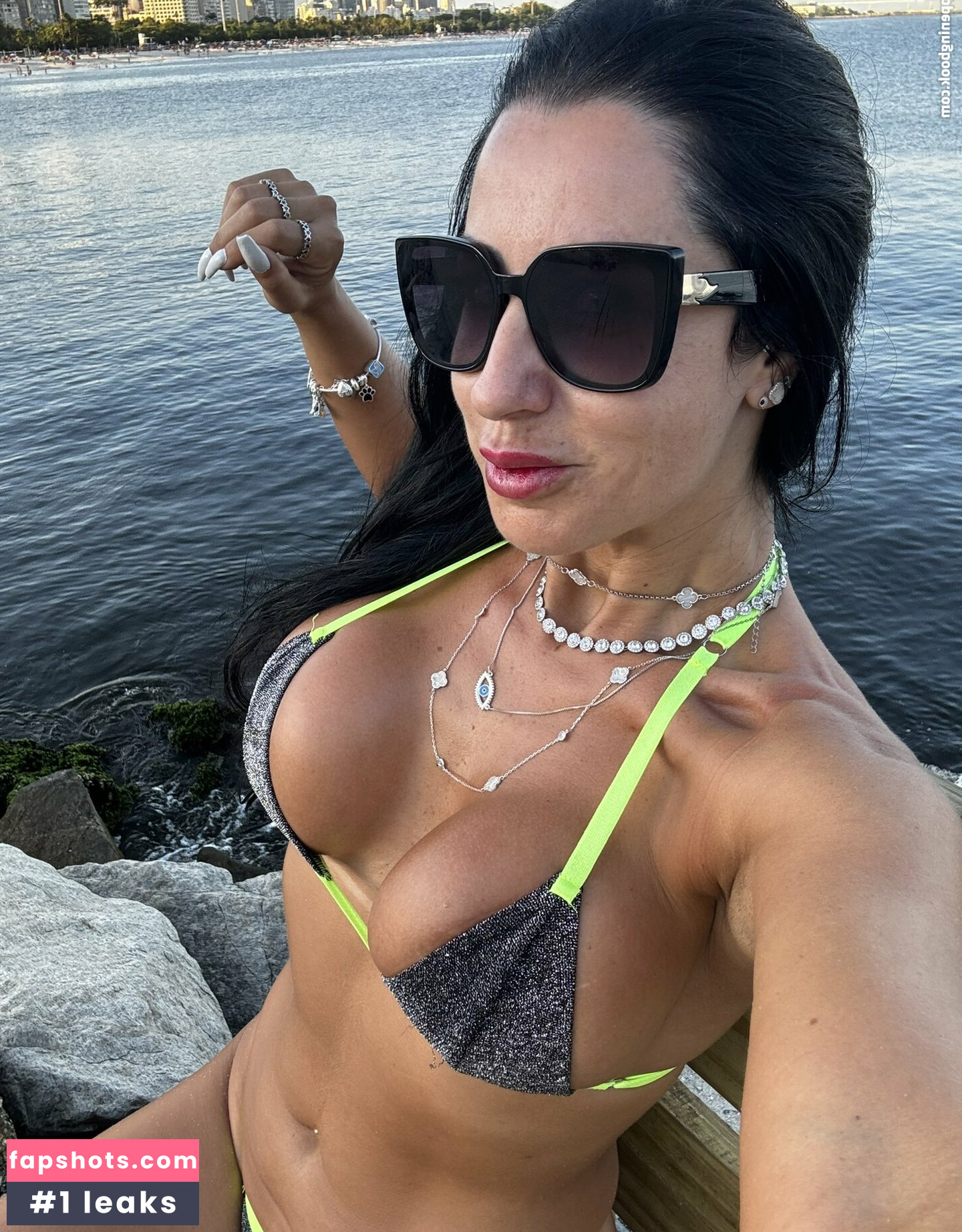 Maira Fraga gallery photo #9