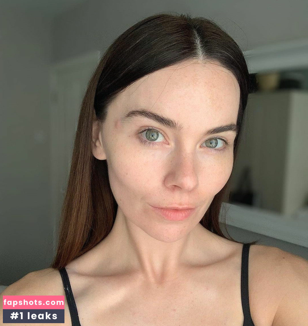 Mairéad Carlin gallery photo #10