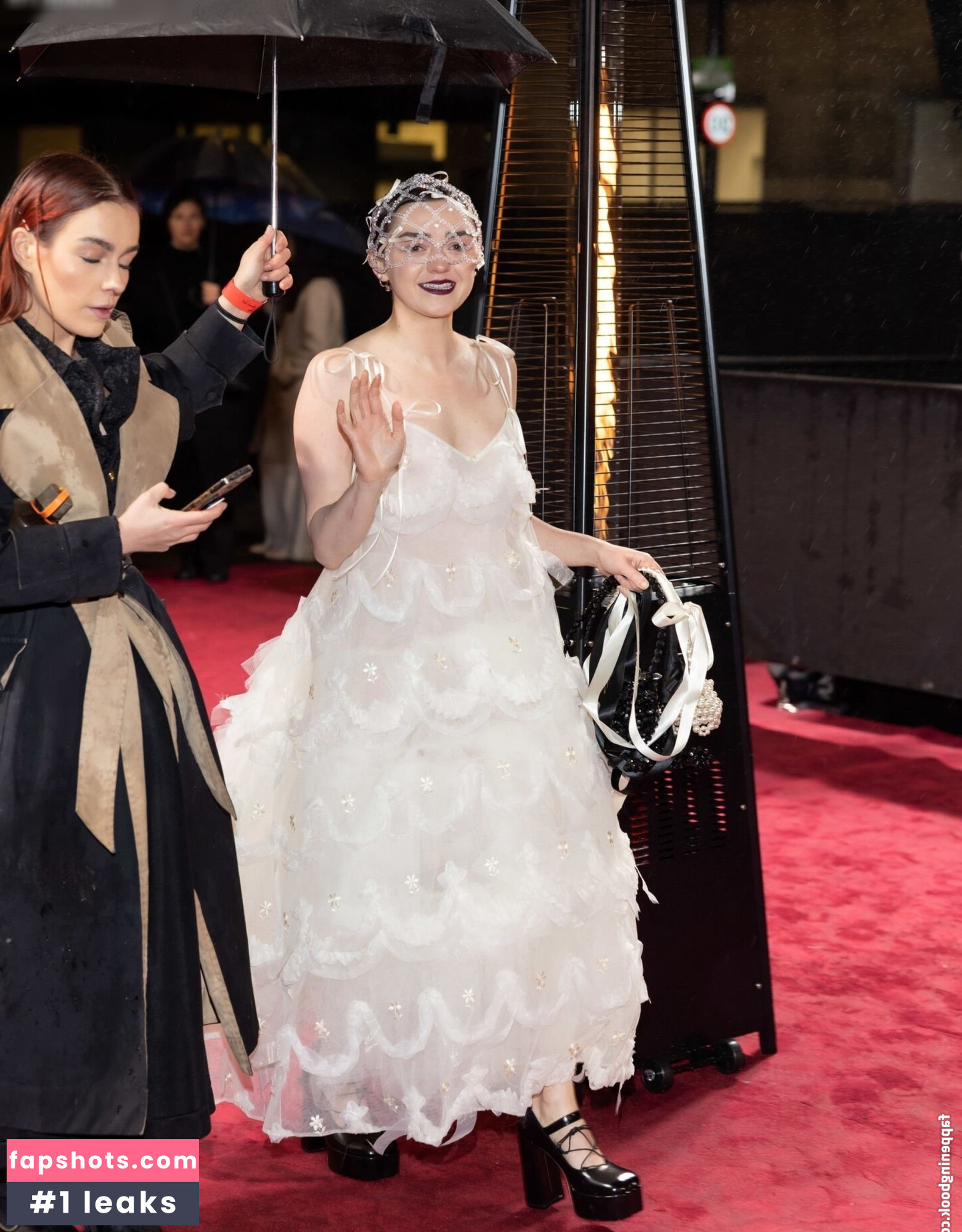 Maisie Williams Nahé úniky fotek pouze od fanoušků #116 - Fapshots