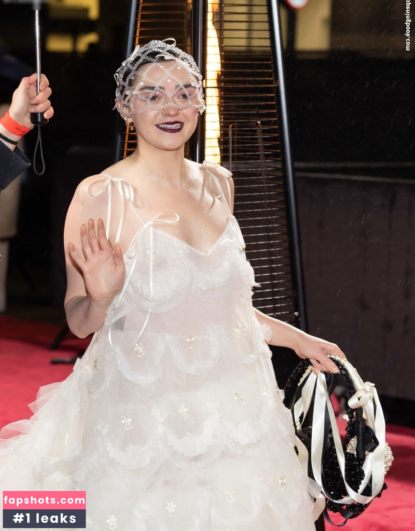 Maisie Williams Nahé úniky fotek pouze od fanoušků #130 - Fapshots