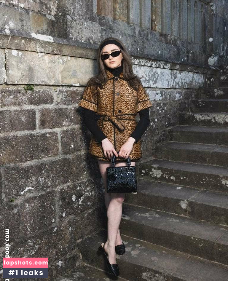 Maisie Williams Nahé úniky fotek pouze od fanoušků #163 - Fapshots