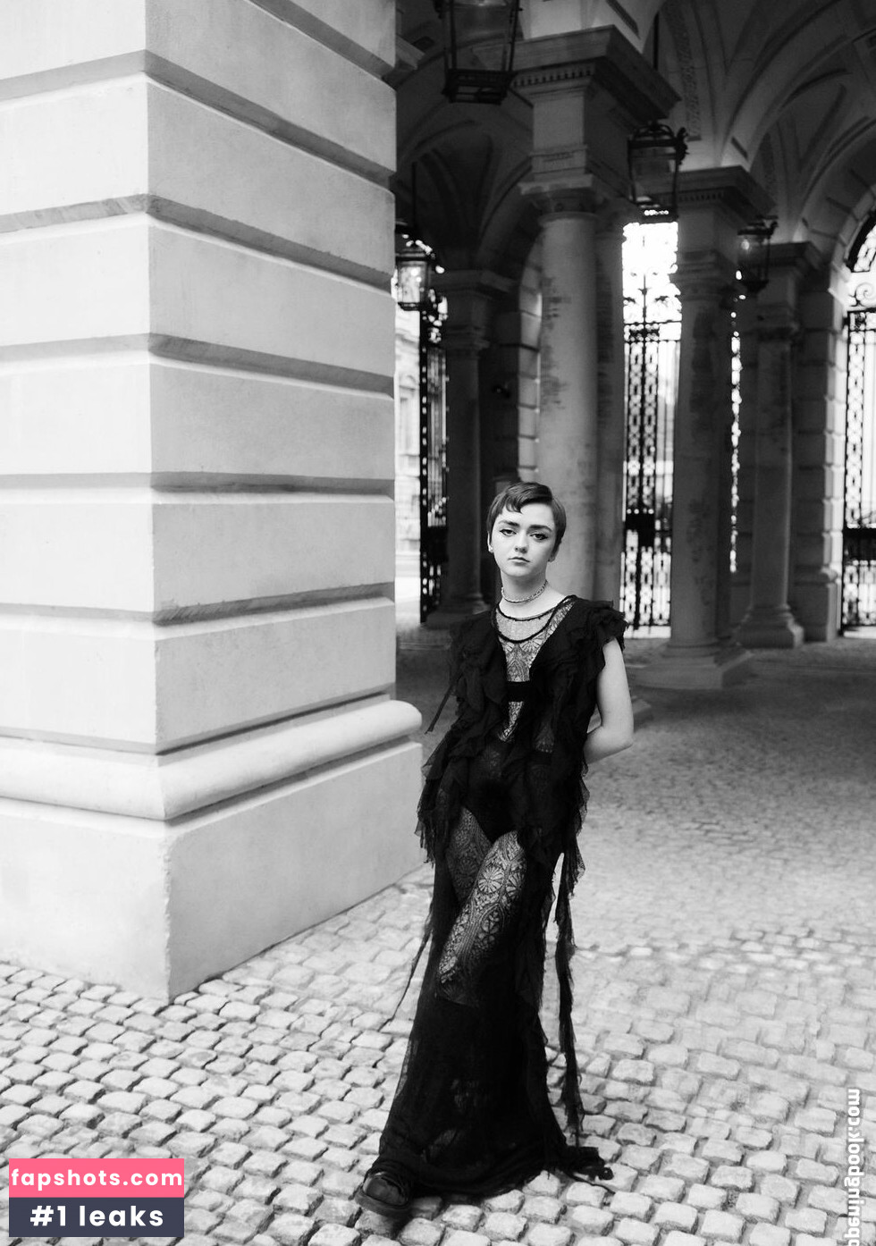 Maisie Williams Nude Leaks OnlyFans Photos #195 - LeakJerk
