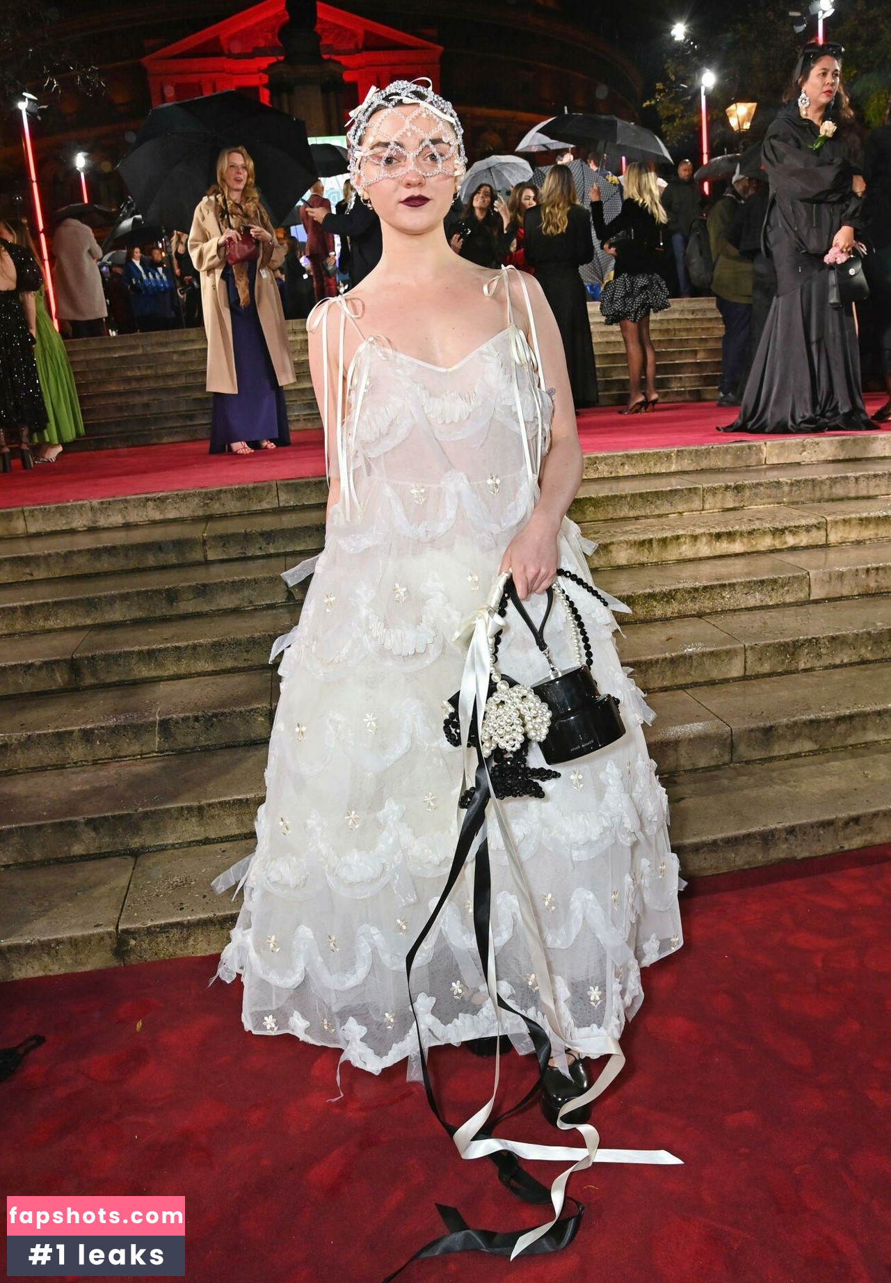 Maisie Williams Nahé úniky fotek pouze od fanoušků #220 - Fapshots