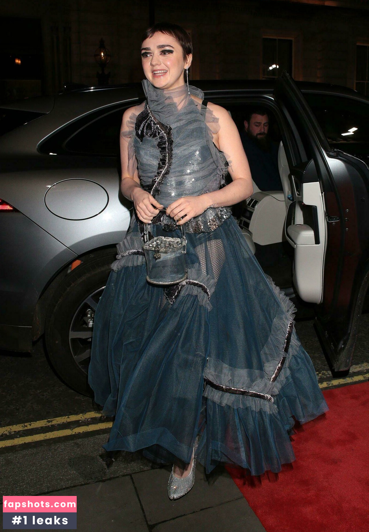 Maisie Williams Nahé úniky fotek pouze od fanoušků #257 - Fapshots