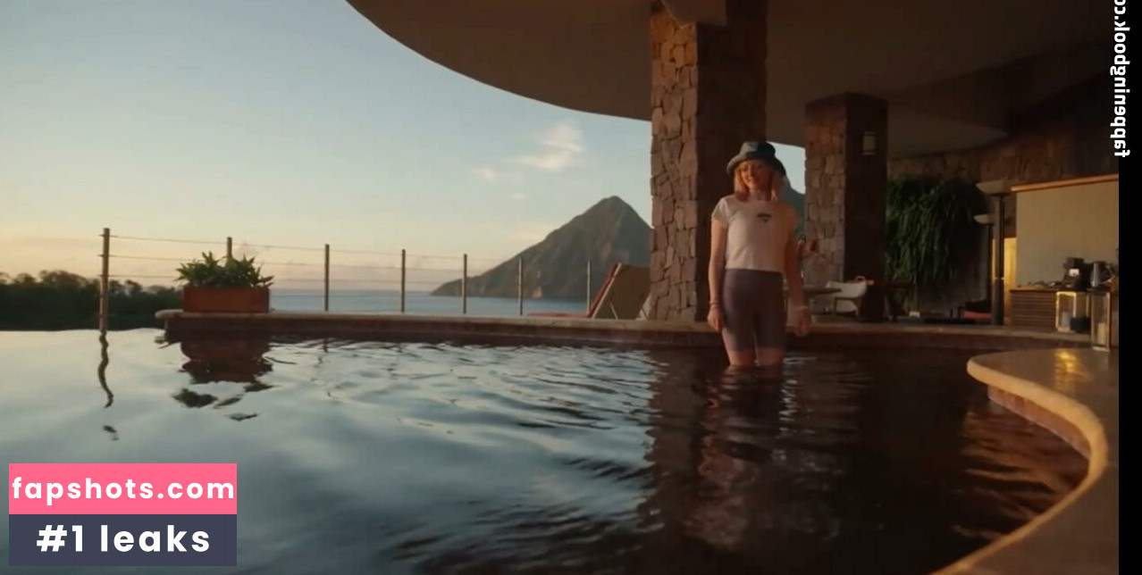 Maisie Williams Nude Leaks OnlyFans Photos #287 - LeakJerk