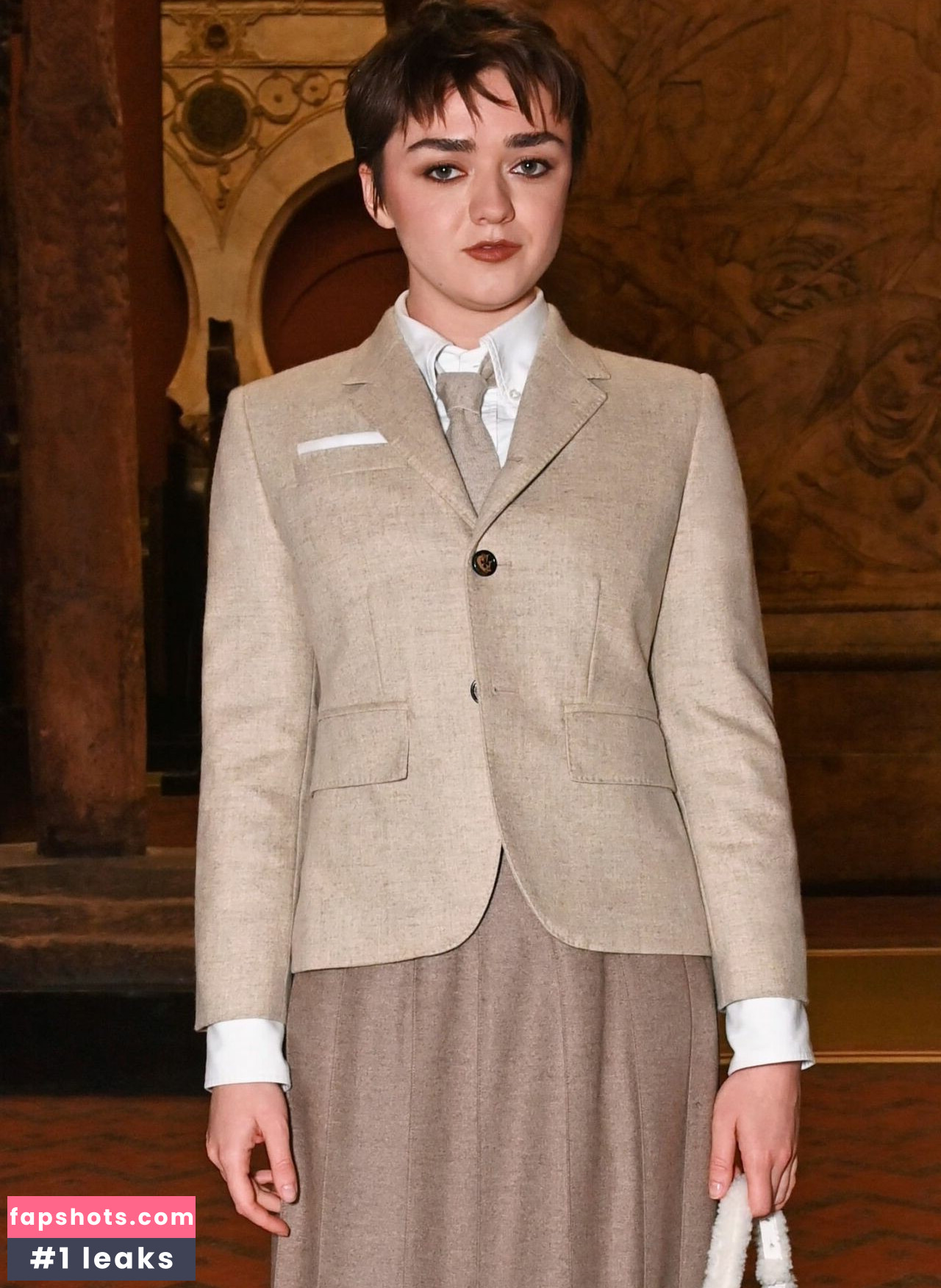 Maisie Williams Nude Leaks OnlyFans Photos #297 - LeakJerk