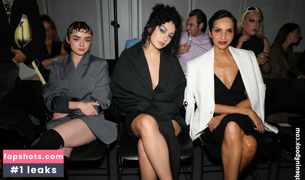 Maisie Williams Nude Leaks OnlyFans Photos #308 - LeakJerk