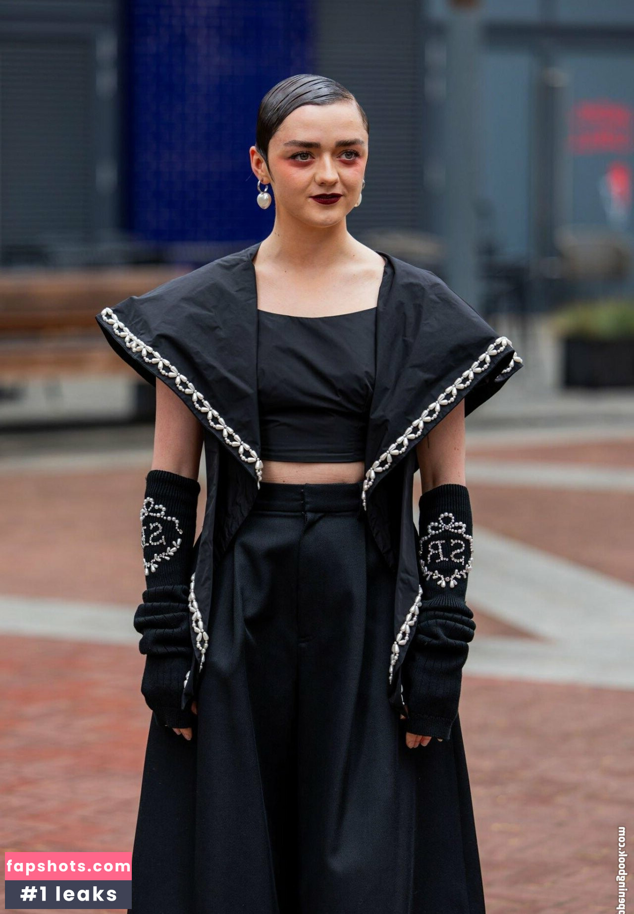 Maisie Williams Nude Leaks OnlyFans Photos #330 - LeakJerk