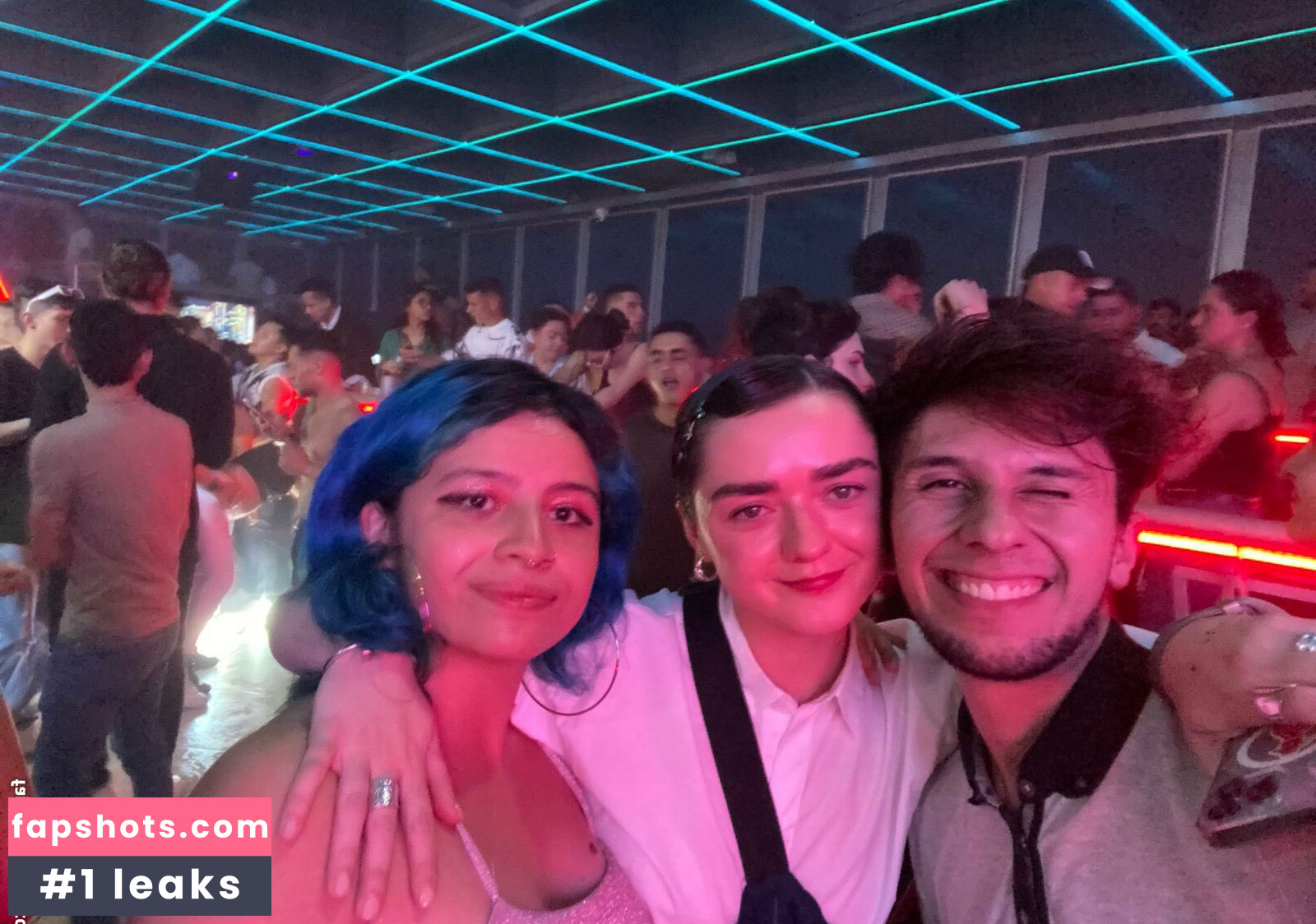 Maisie Williams Nude Leaks OnlyFans Photos #382 - LeakJerk