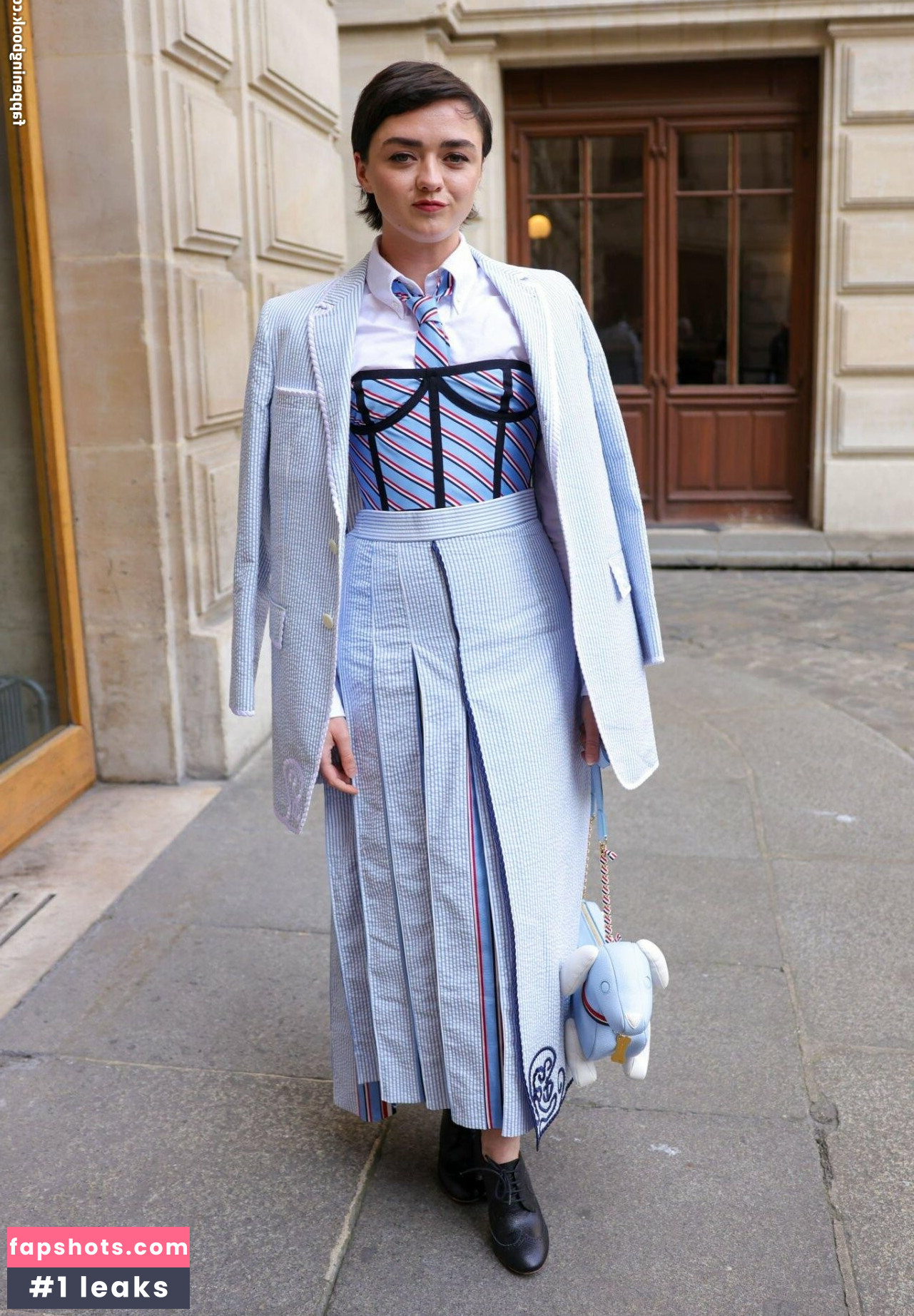 Maisie Williams Nude Leaks OnlyFans Photos #397 - LeakJerk